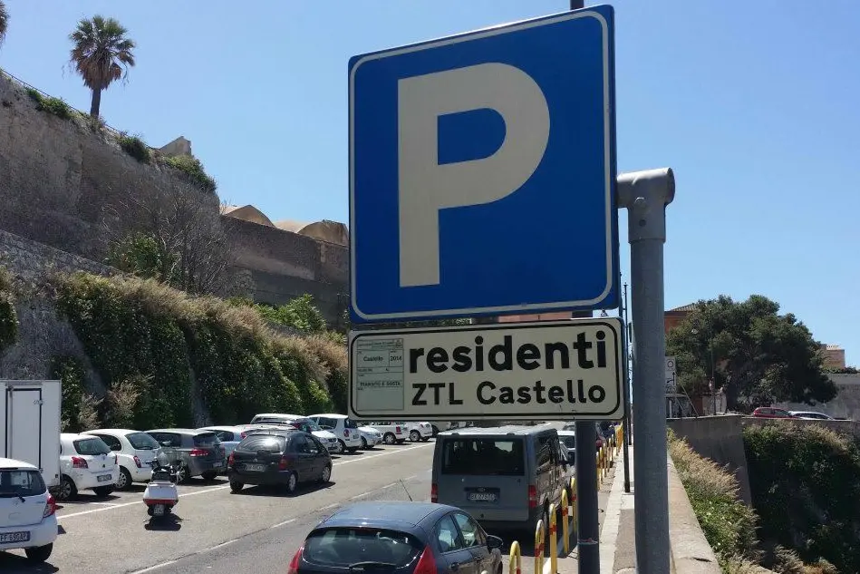 Parcheggi in via Porcell a Cagliari