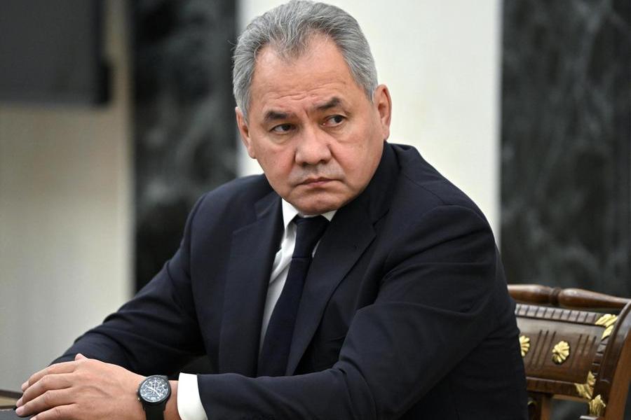 Il mistero del ministro della difesa russo scomparso: “Ha avuto un infarto”