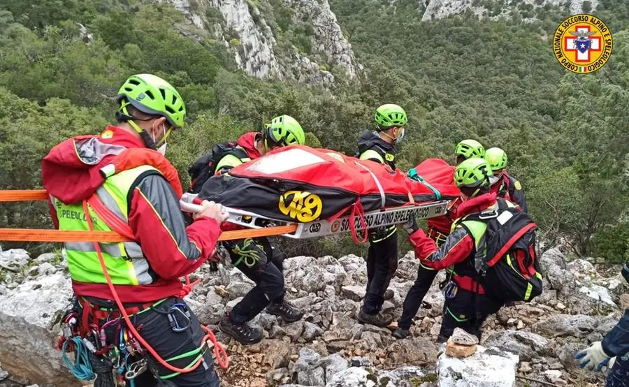 Soccorso in montagna (foto Sass)