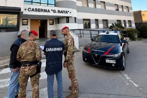 (foto carabinieri)