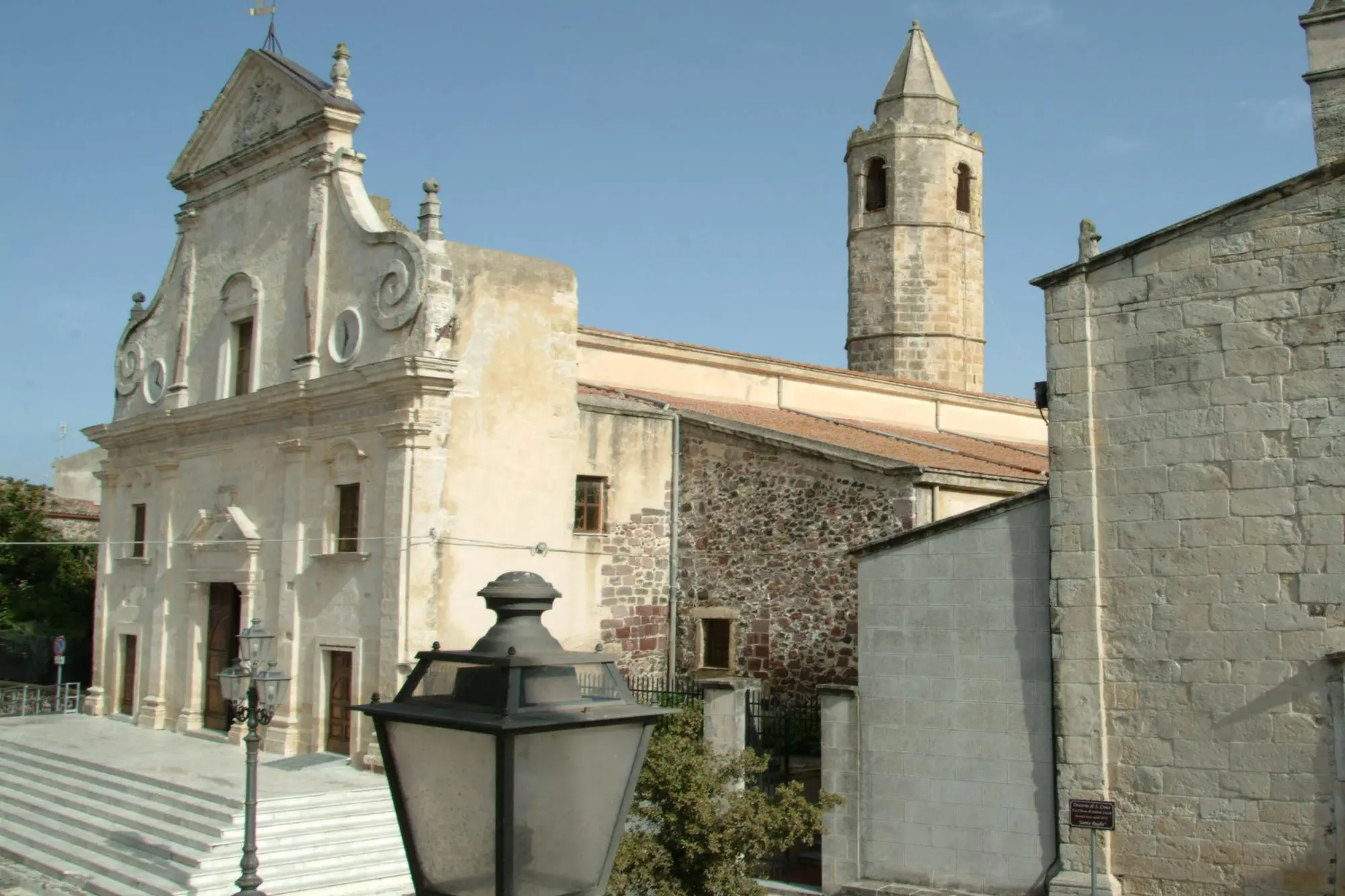 La chiesa di San Pietro (Archivio L'Unione Sarda)
