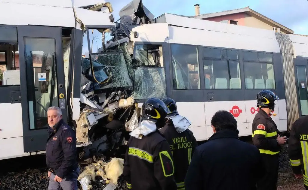#AccaddeOggi: 19 gennaio 2016, scontro fra metro sulla Cagliari-Monserrato