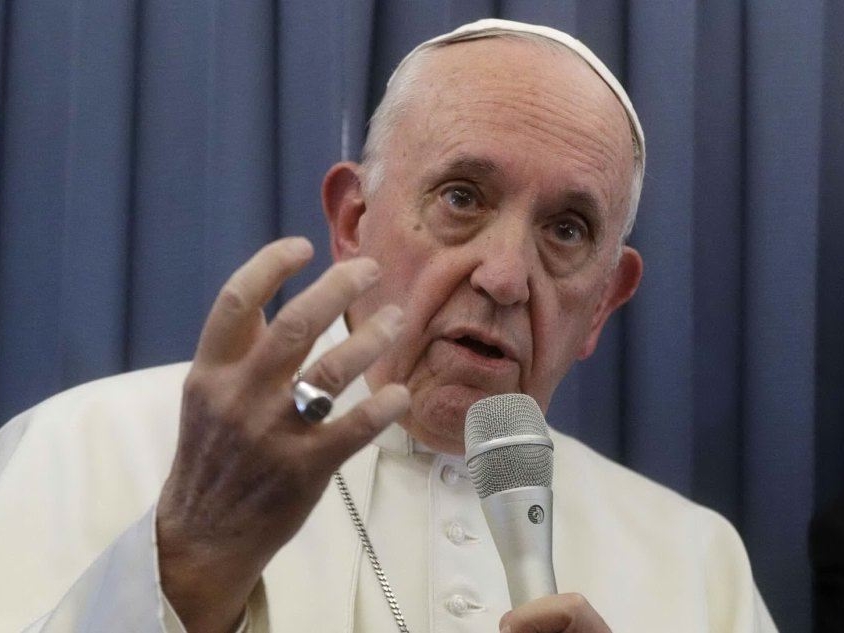 &quot;Abusi e pedofilia, Bergoglio sapeva tutto&quot;. E secondo voi?