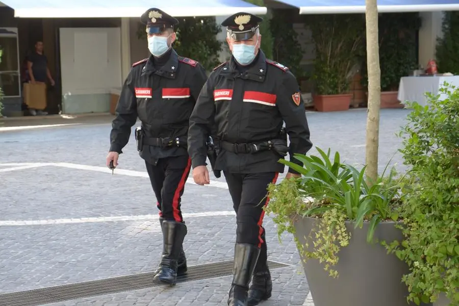 (foto carabinieri)