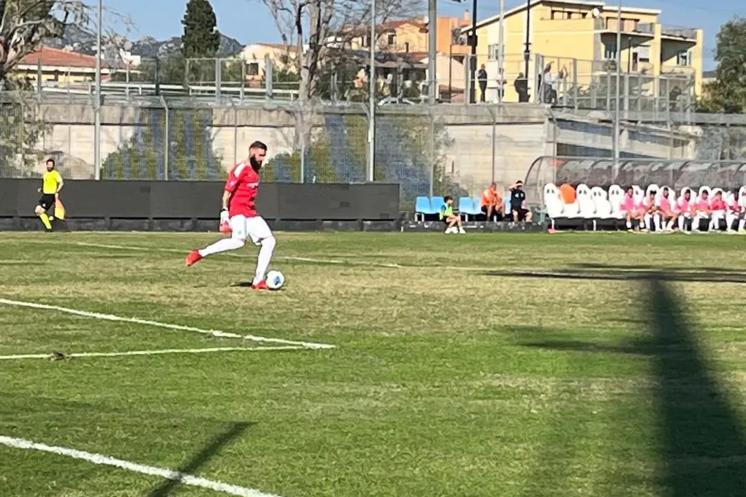 Un rinvio di Viscovo, tra i protagonisti del match con la Flaminia (foto Ilenia Giagnoni)