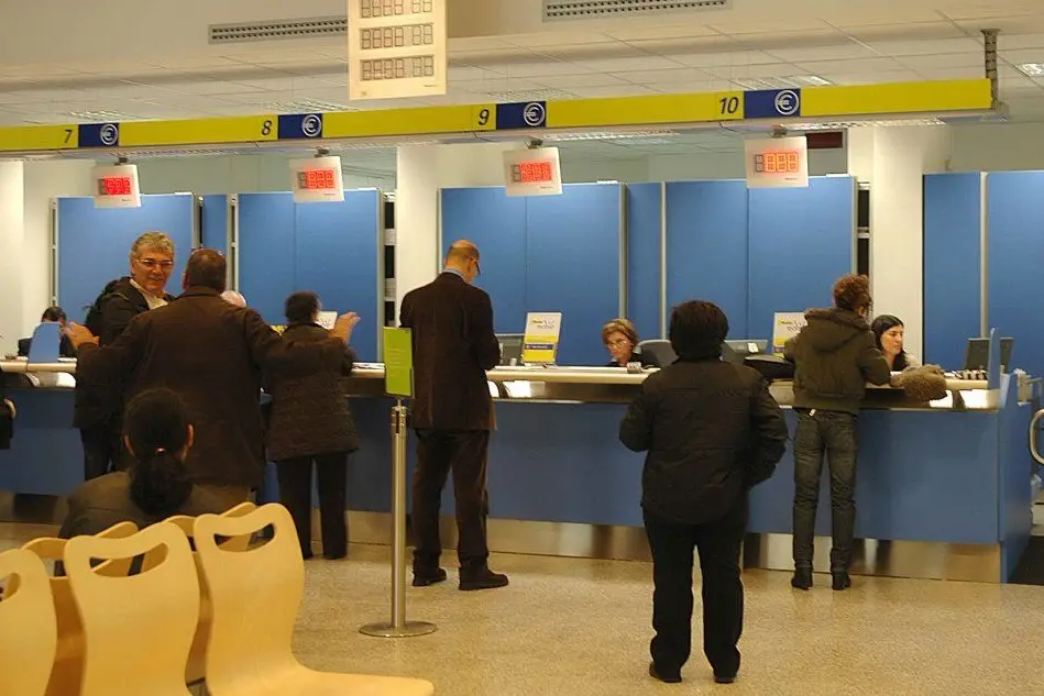 Un ufficio postale di Oristano