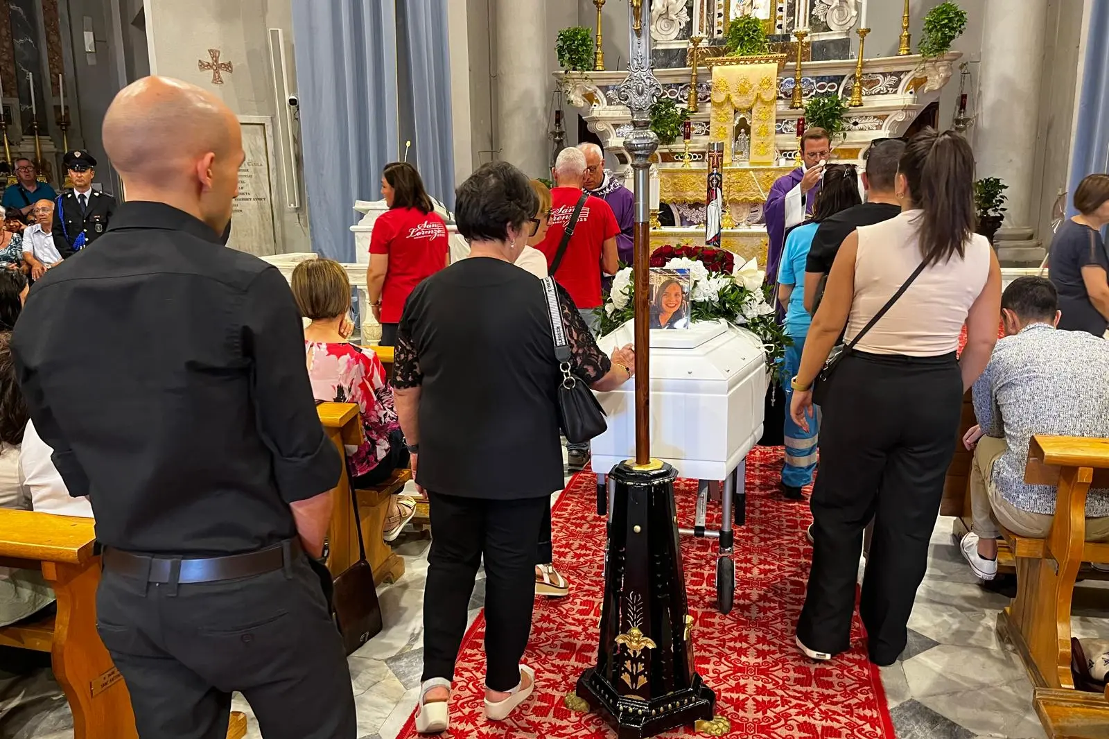 La bara di Roberta Pitzalis in occasione dei funerali