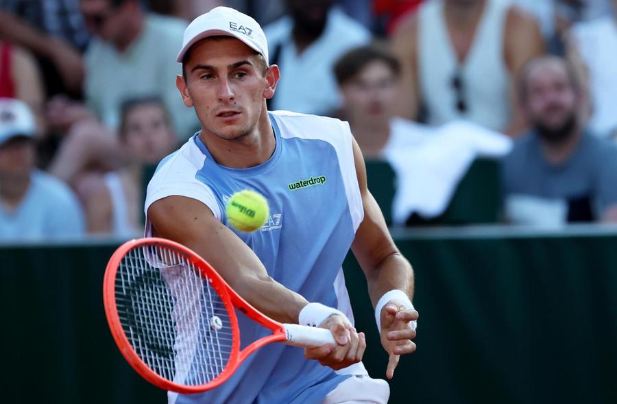 Gran tris italiano al Roland Garros: agli ottavi Berrettini, Cobolli e Arnaldi