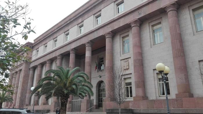 Sassari, violenza sessuale su una minorenne: chiesti otto anni in Appello per un 75enne