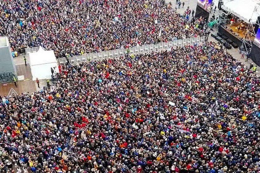 Sardine, oltre 40mila a Bologna. Santori: &quot;Svolta politica per il Paese&quot;