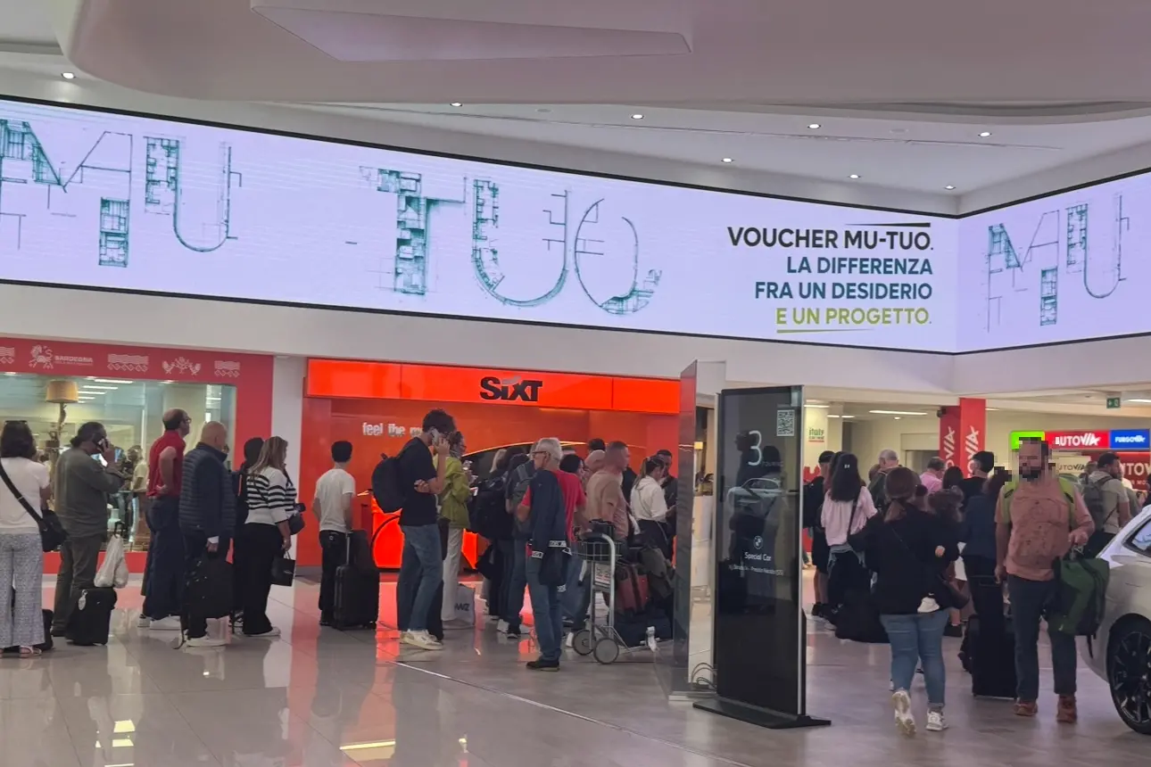 L’aeroporto di Alghero (Fiori)