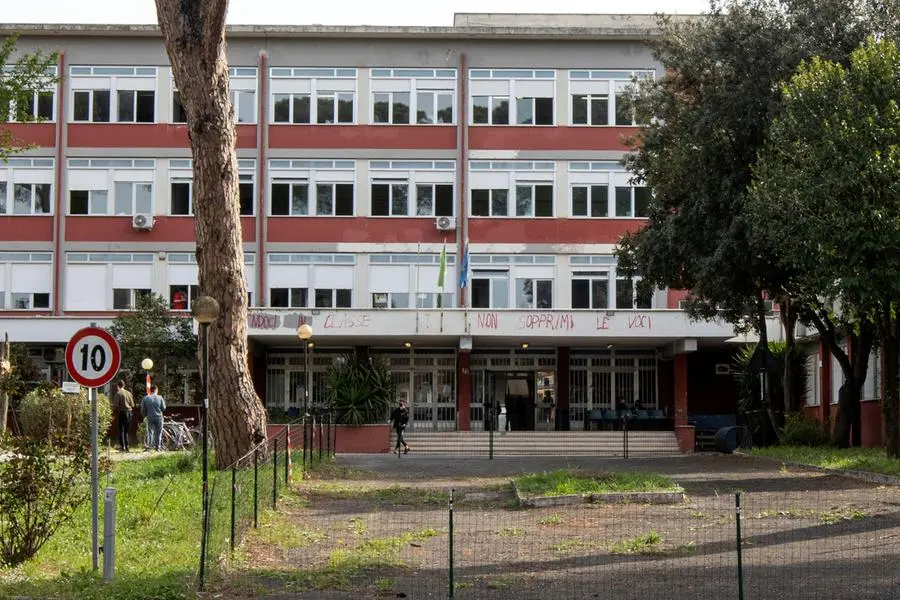 Il liceo Eugenio Montale di Roma (Ansa - Percossi)