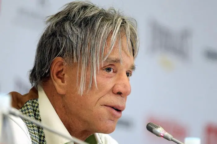 epa04503334 US actor and boxer Mickey Rourke attends a press conference in Moscow, Russia, 25 November 2014. Mickey Rourke, 62, will return to the ring on 28 November 2014 facing 29-year-old Elliot Seymour ahead of the bout between Mexican Jose Luis Castillo and Russian Ruslan Provodnikov in Moscow. EPA/MAXIM SHIPENKOV