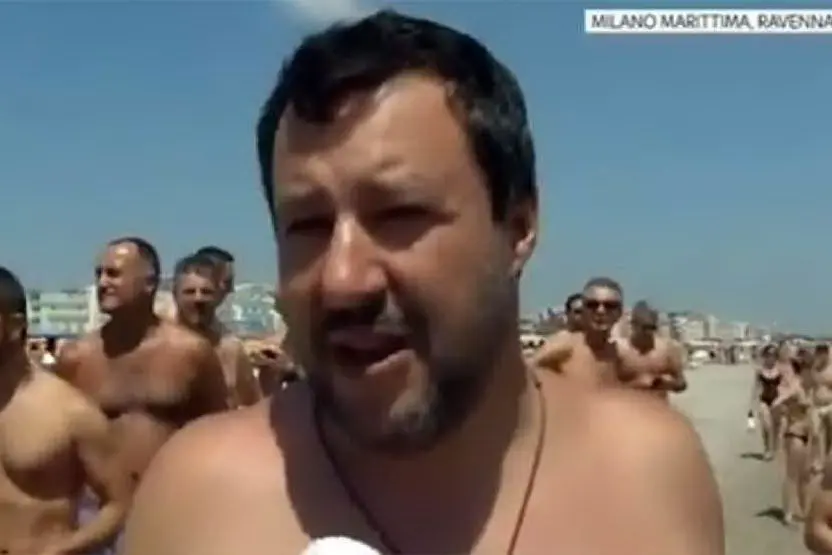 Matteo Salvini nell'intervista a SkyTg24 (Twitter Salvini)