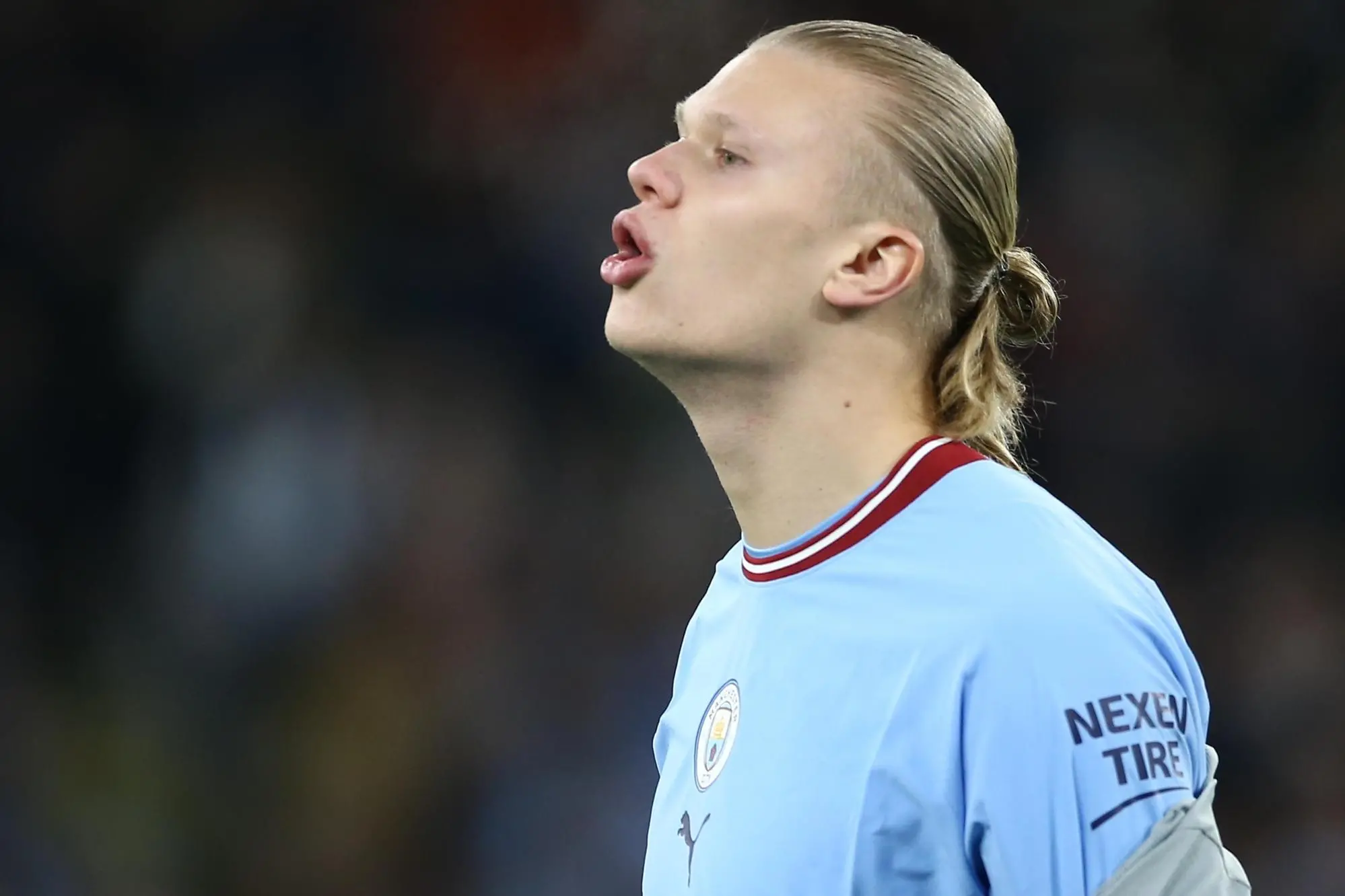 epa10522889 Manchester City's Erling Haaland in action during the warm-up ahead of the UEFA Champions League Round of 16, 2nd leg match between Manchester City and RB Leipzig in Manchester, Britain, 14 March 2023. EPA/Adam Vaughan
