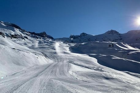 Quattro ragazzi sono rimasti bloccati nella neve a 3mila metri in Valle d'Aosta (foto simbolo Ansa)