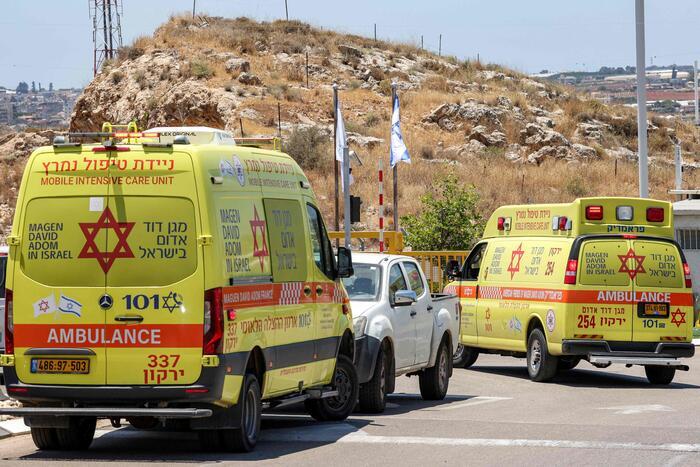 Attentato a Tel Aviv: un morto e cinque feriti. Dieci morti 