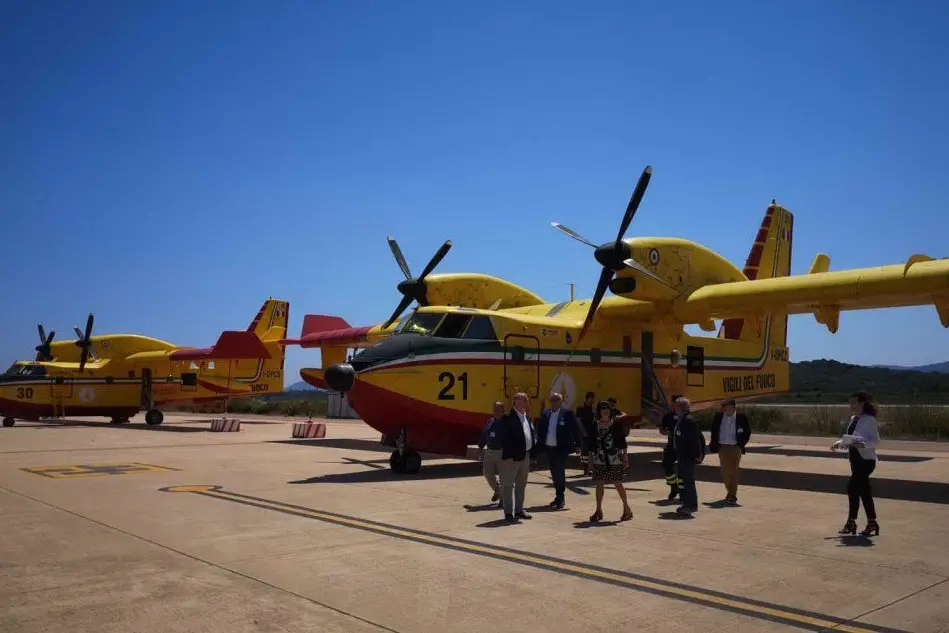 Canadair (Archivio L'Unione Sarda)