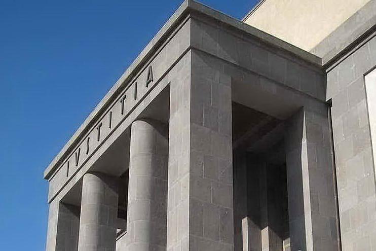 Il tribunale di Cagliari (Wikipedia)
