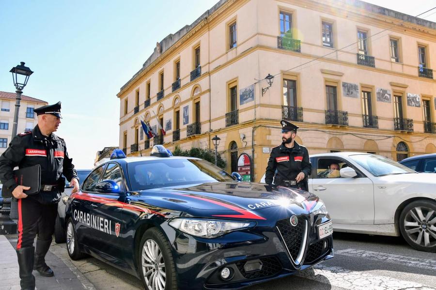 Stalking e maltrattamenti in famiglia, arrestato a Quartu