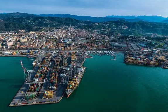 Il porto di La Spezia (foto Ansa)