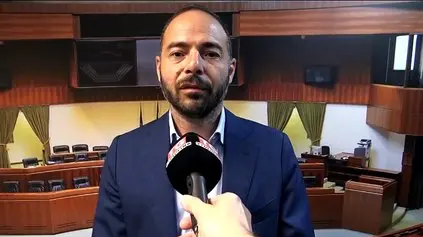 https://immagini.unionesarda.it/version/c:NjAzMzc2ZWUtMjIwNi00:YjU1Y2Y0NWEtNTQyOC00/image.webp?f=16:9