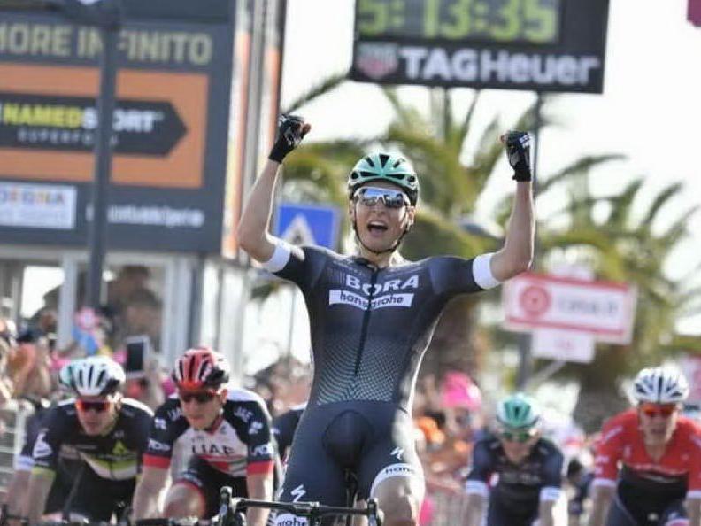 Giro d'Italia, Pöstlberger conquista la prima tappa a Olbia
