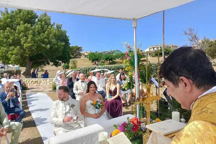 Gli sposi tedeschi a Balai (foto concessa)