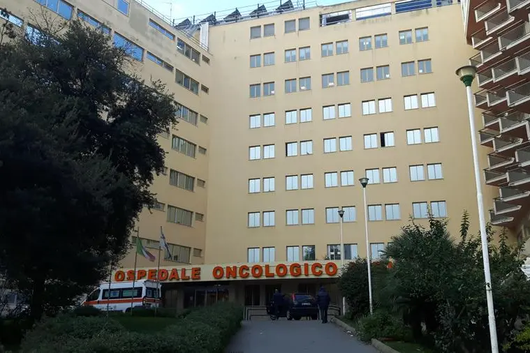 L'ospedale Businco di Cagliari (foto wikimedia)