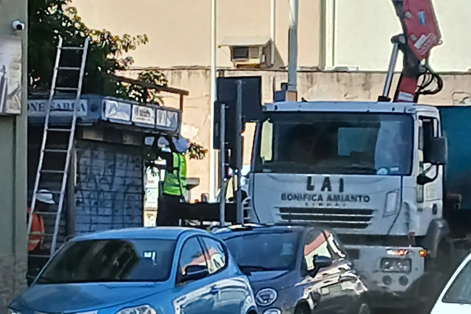 Quartu, la demolizione (foto Daga)