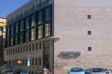 La Questura di Cagliari (Ansa)