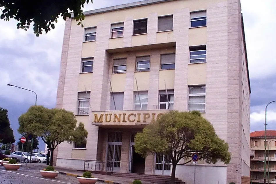 Il municipio di Nuoro (Archivio L'Unione Sarda)