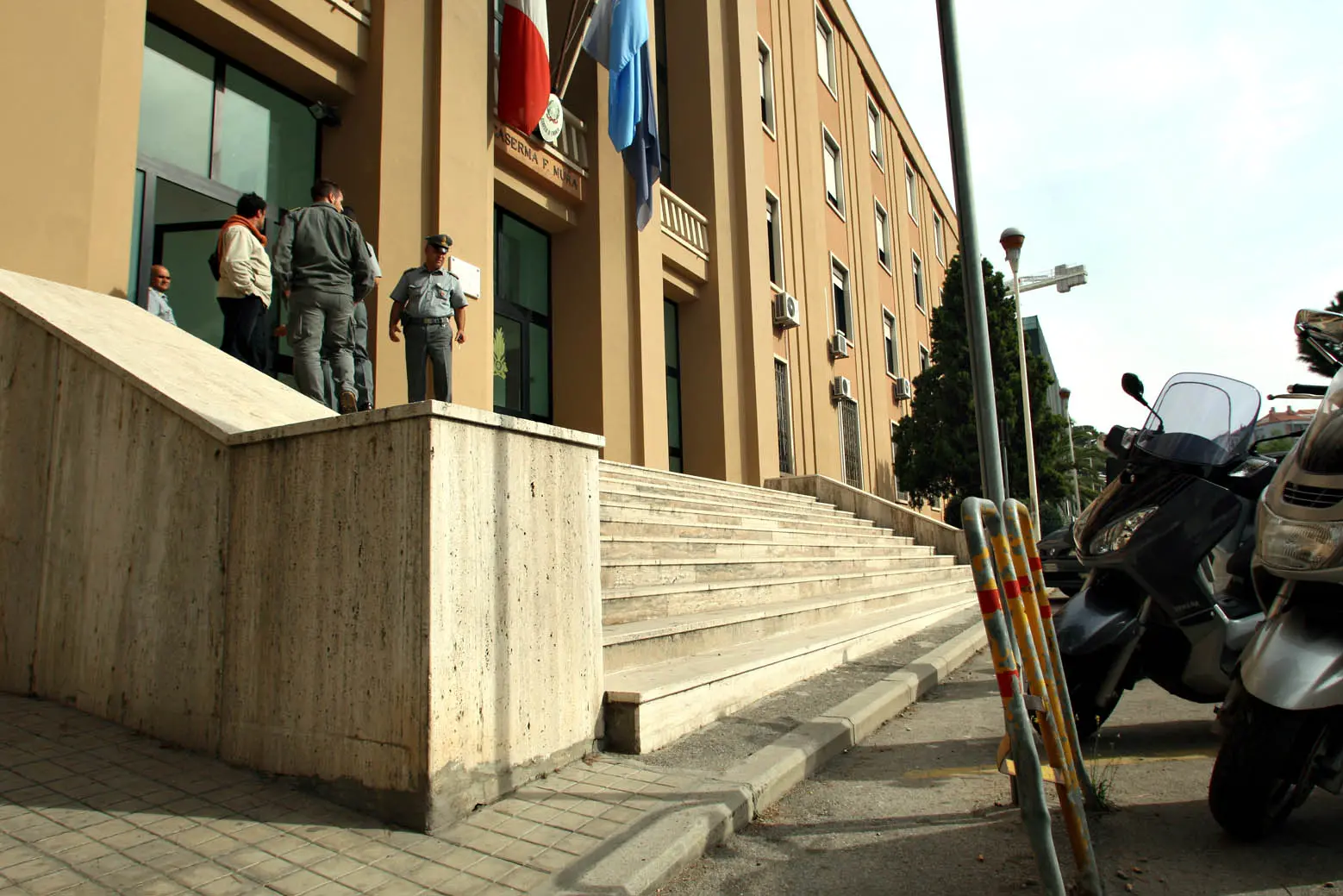 Palazzo  della Guardia di Finanza a Cagliari (archivio L'Unione Sarda, @Tenti)