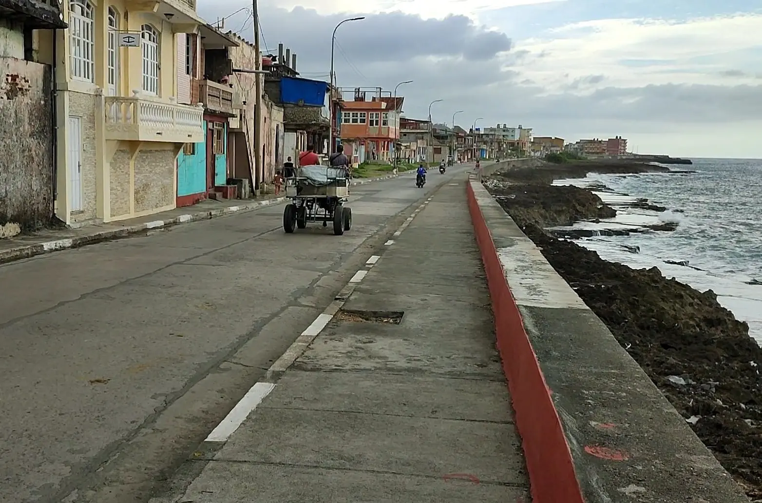 Lungomare Baracoa (foto Tellini)