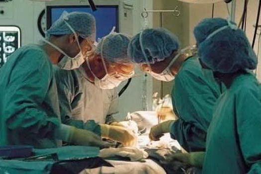 Tumore al colon e al fegato: a Cagliari il doppio intervento sullo stesso paziente