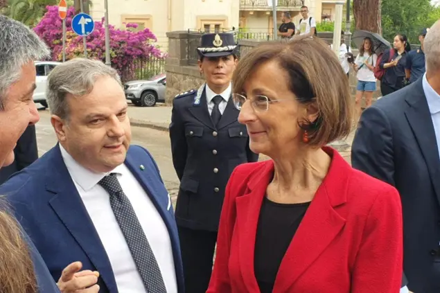 Il ministro della Giustizia, Marta Cartabia, apre il Forum Europeo per la Giustizia riparativa a Sassari (Ansa - Garofalo)