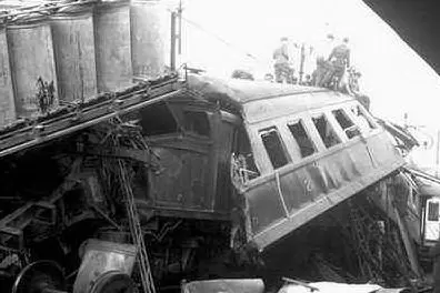 #AccaddeOggi: il 31 maggio 1962 il treno merci proveniente da Milano travolge un treno viaggiatori fermo a Voghera: è una strage