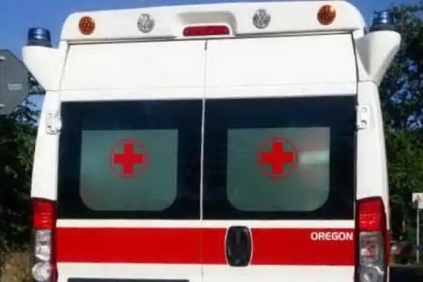 Un'ambulanza (Archivio L'Unione Sarda)