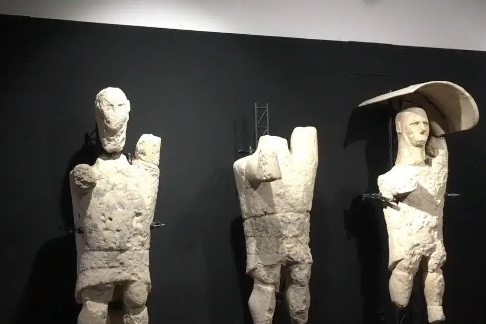 I Giganti esposti al museo di Cabras