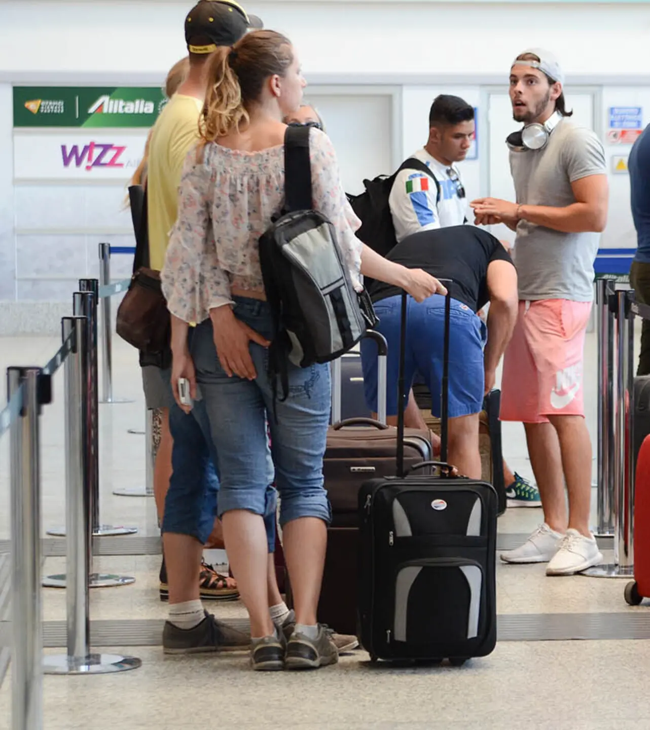 Stop all’Alghero-Linate, è scontro