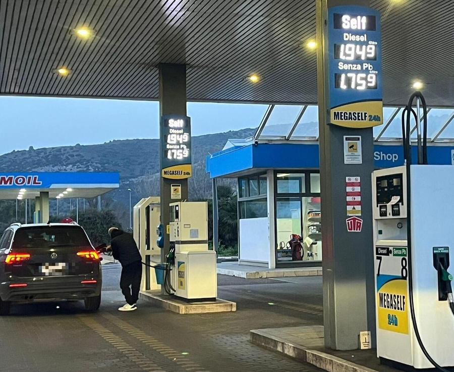«Il costo dell’energia sale di 8 miliardi»