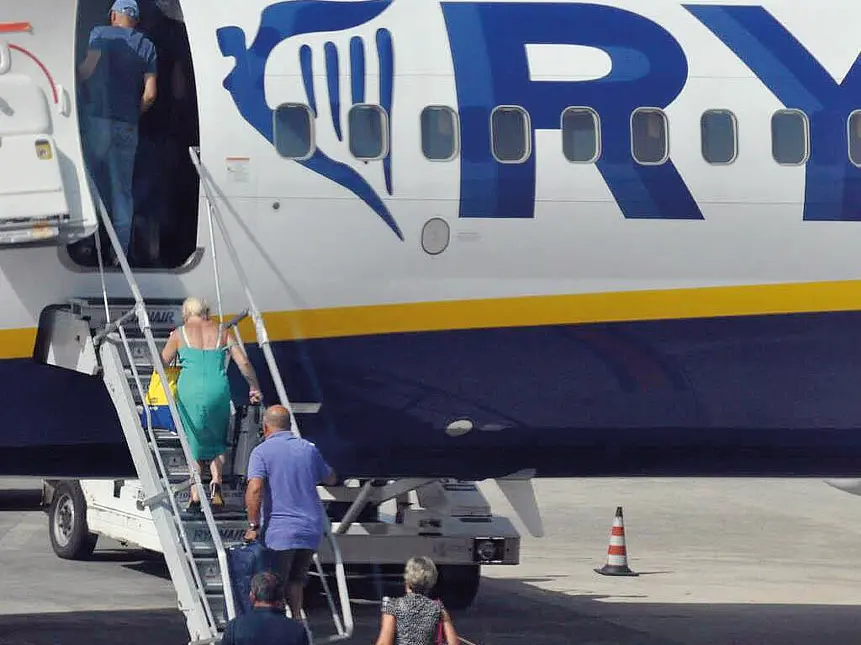 Ryanair attacks the Region again: "They continue to waste money with continuity, and only half measures on the municipal surtax."