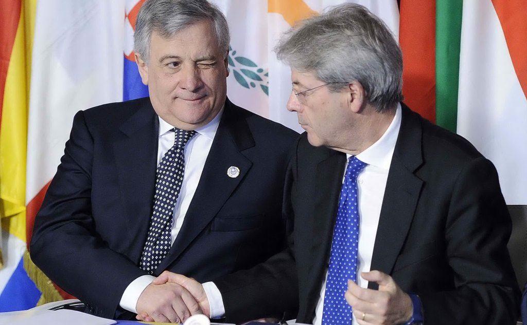 Un gesto d'intesa con il Premier Paolo Gentiloni. Fino a ieri Tajani non aveva voluto confermare né smentire la sua candidatura a premier di Forza Italia.