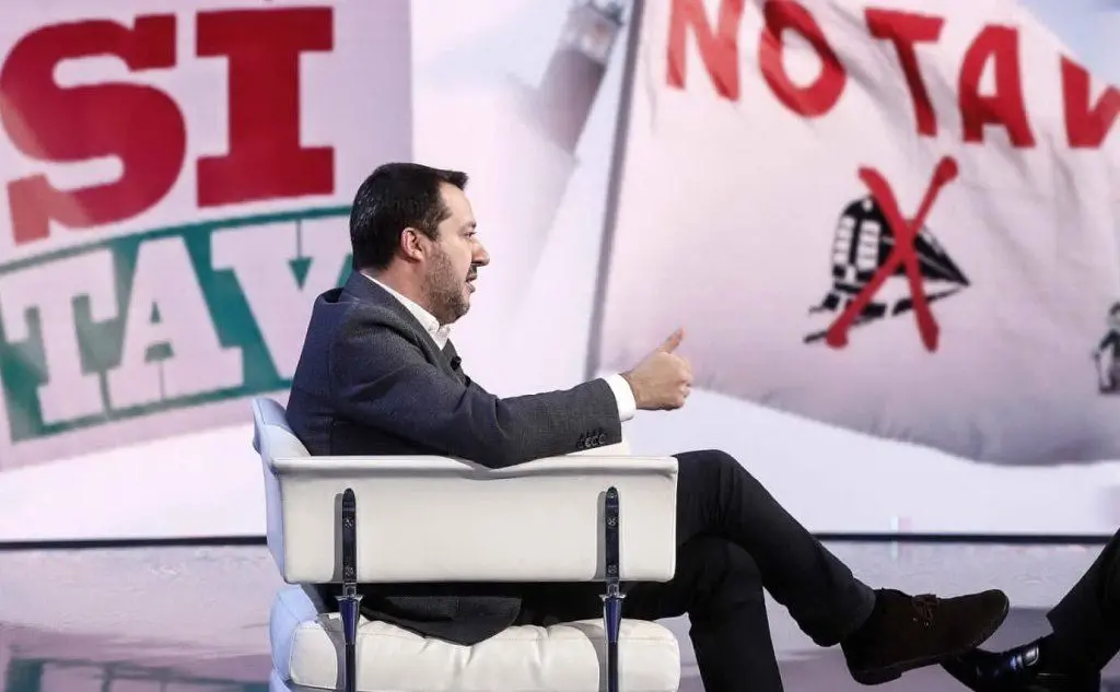 Salvini in tv per parlare della Tav (Ansa)