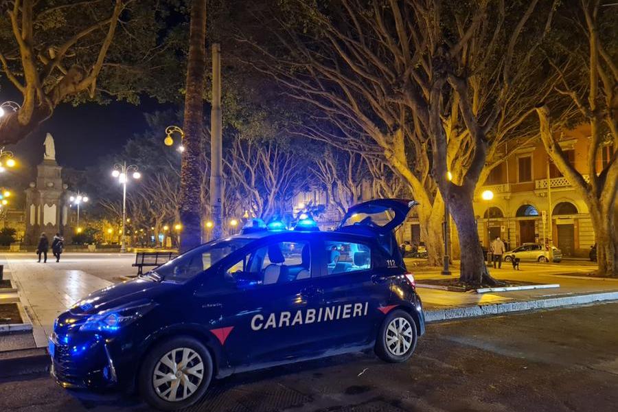 Ubriaco alla guida, non si ferma all’alt dei carabinieri: 31enne denunciato a Cagliari