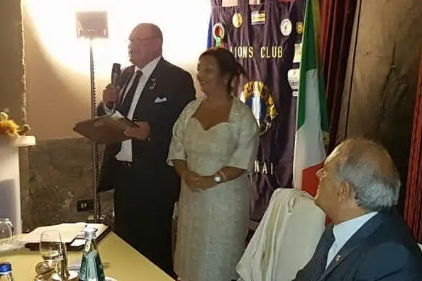Roberta Usai, presidente uscente e Ottavio Piccioni, a destra