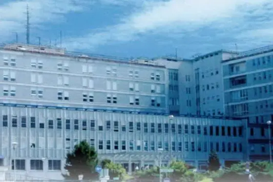 L'ospedale di Cremona (foto Google Maps)