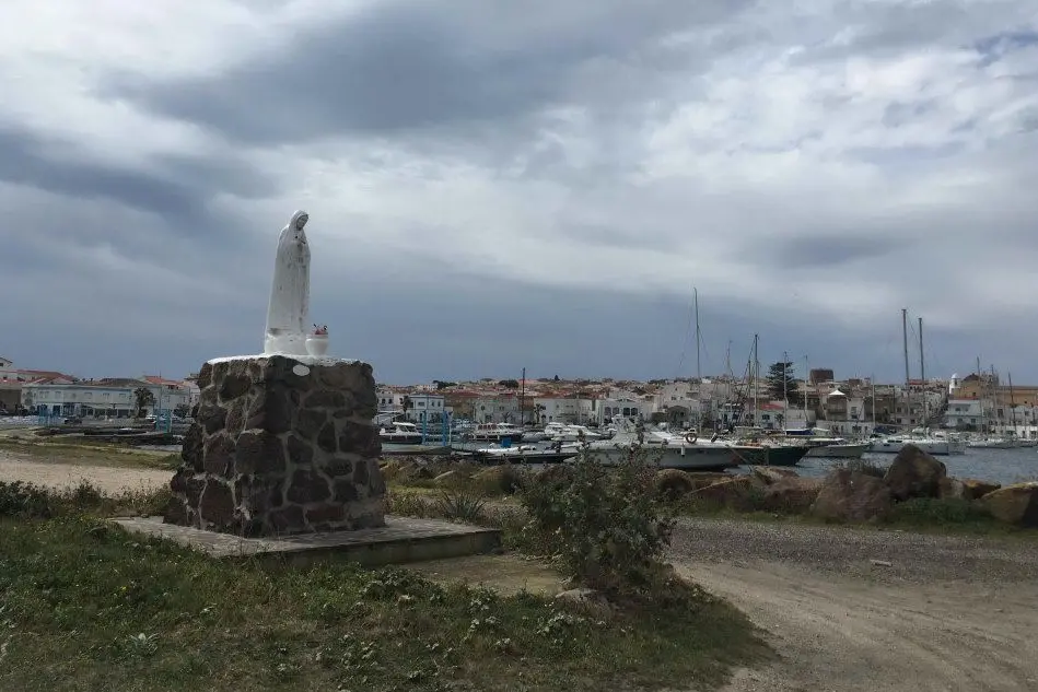Una veduta di Calasetta dal porto (foto L'Unione Sarda - Scano)