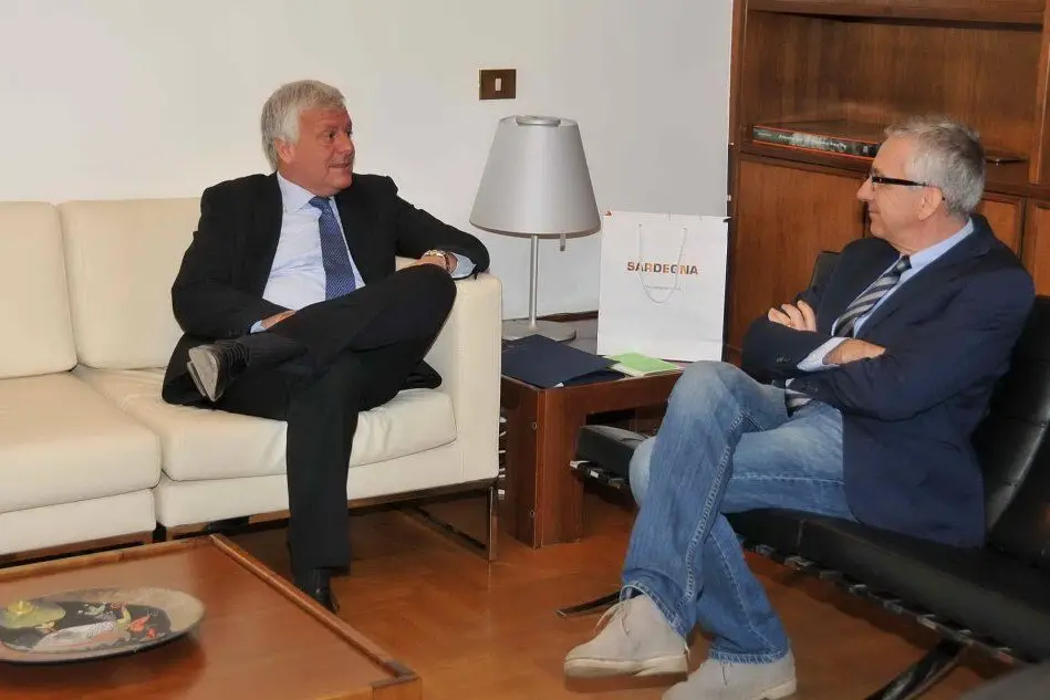 Il ministro Galletti con il presidente Pigliaru