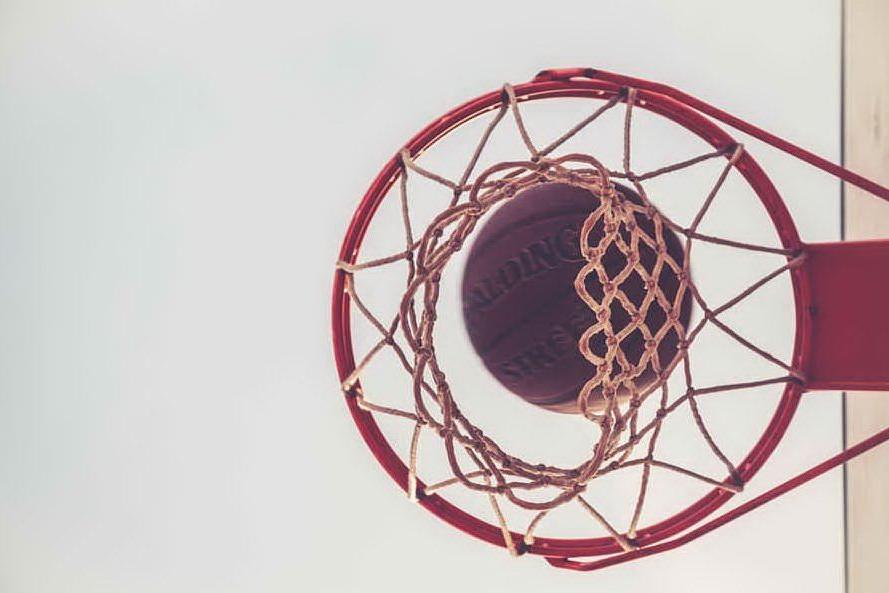 Promozione: match d'alta quota tra Scuola Basket Cagliari e Sinis